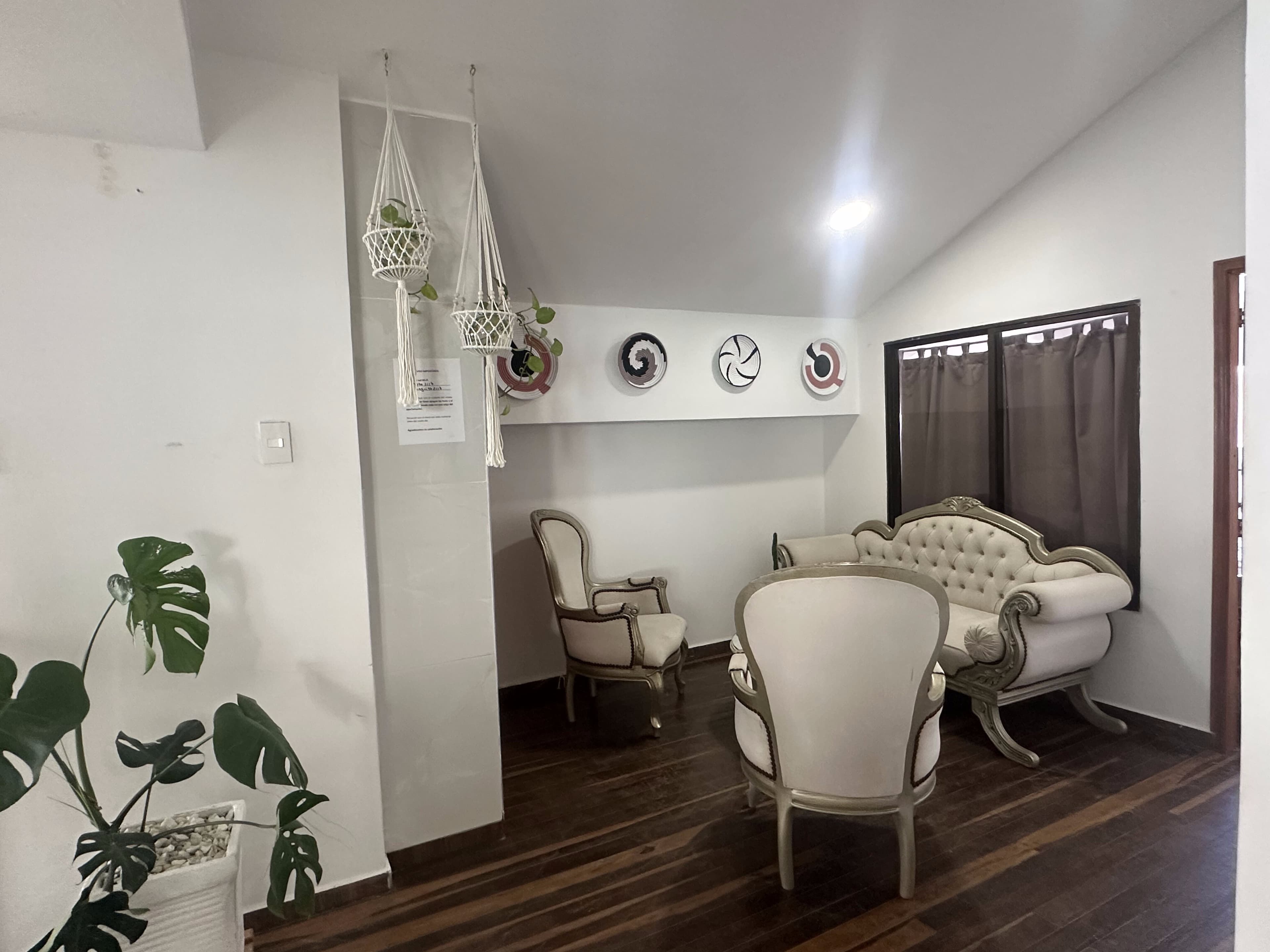 Sitting area and lounge